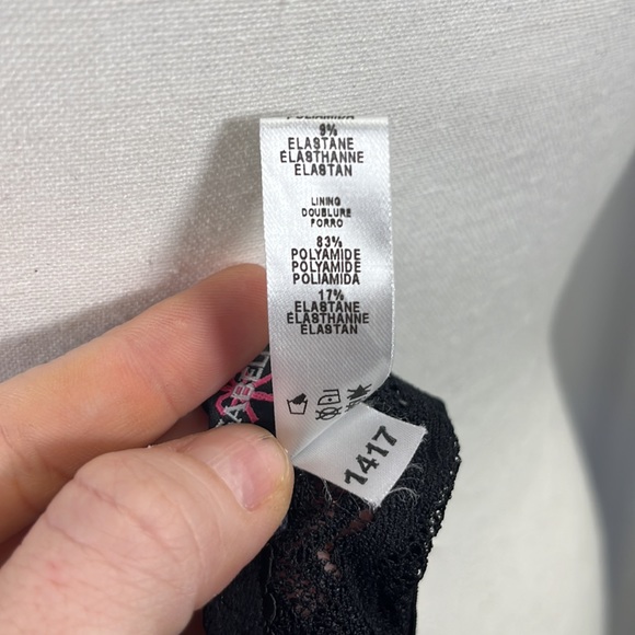 Cosabella Ceylon Italian Black Lace Criss Cross Strappy V Neck Bralette, Large - Picture 6 of 6